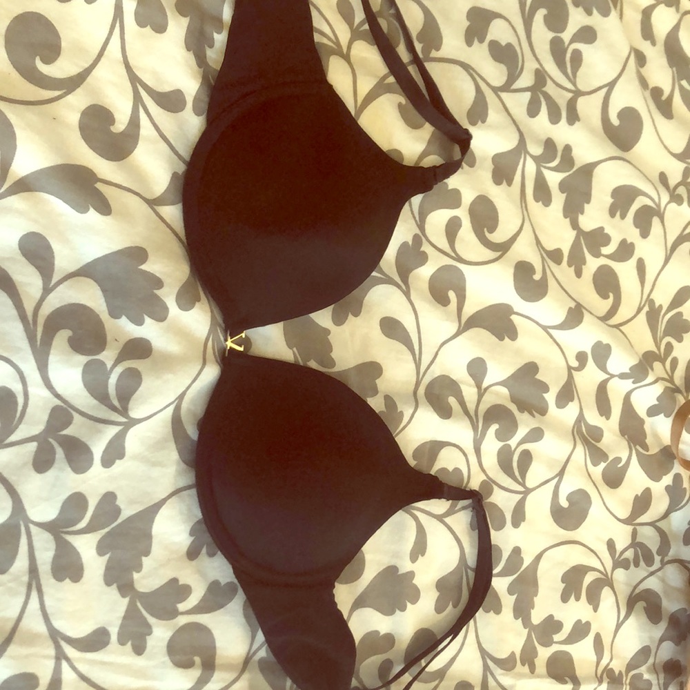 NWOT VENUS black push-up